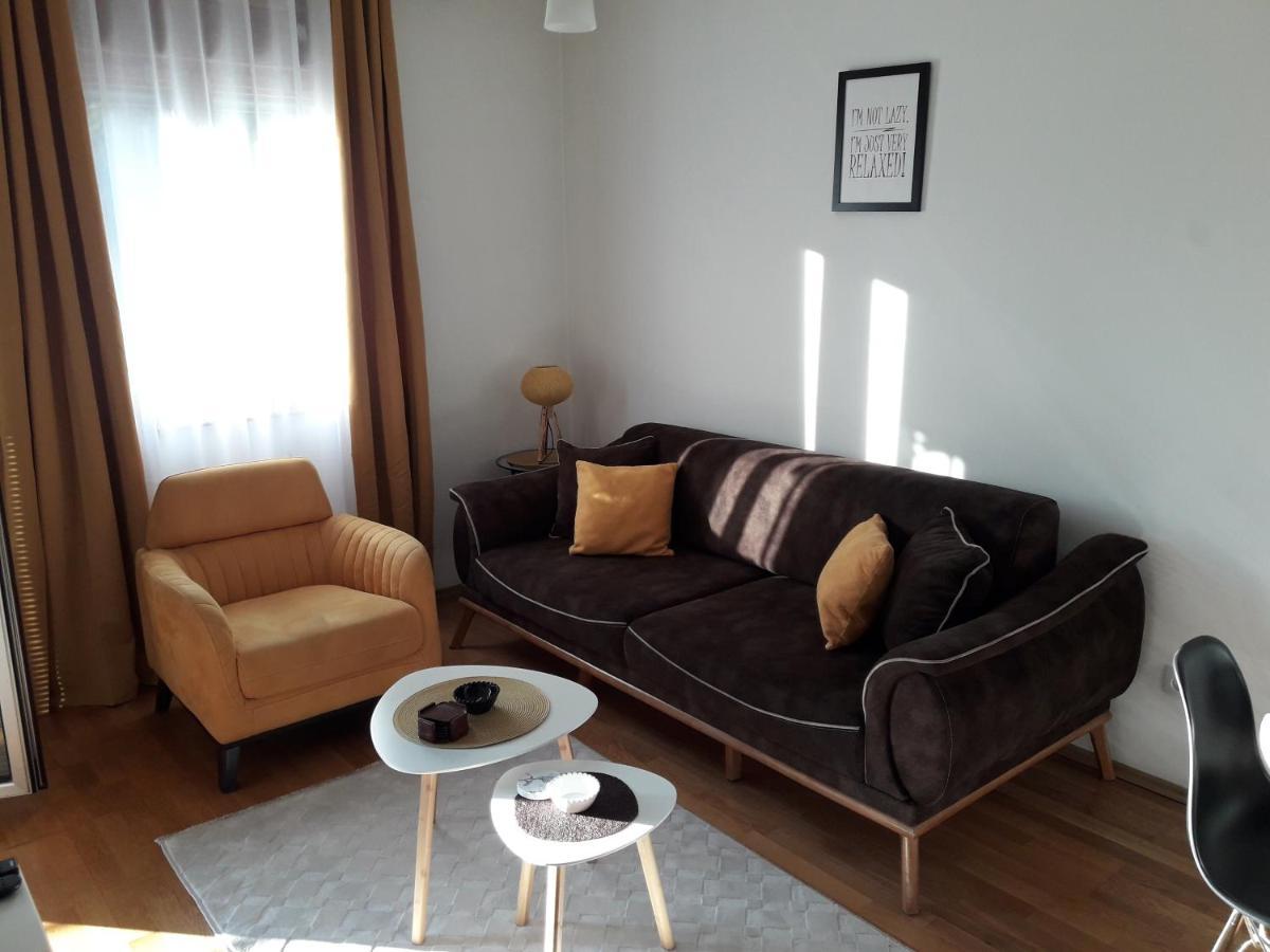 Flat Iva * Podgorica