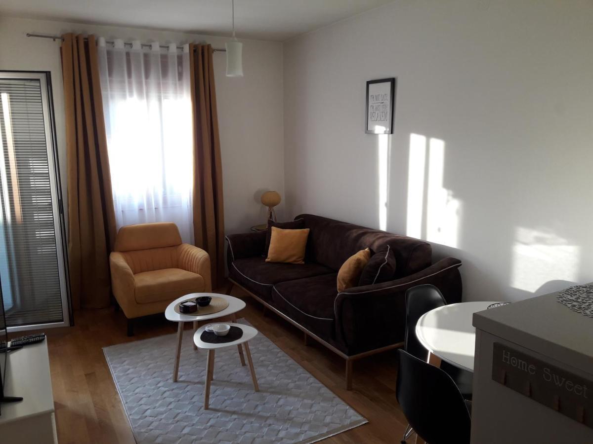 Flat Iva Apartment *